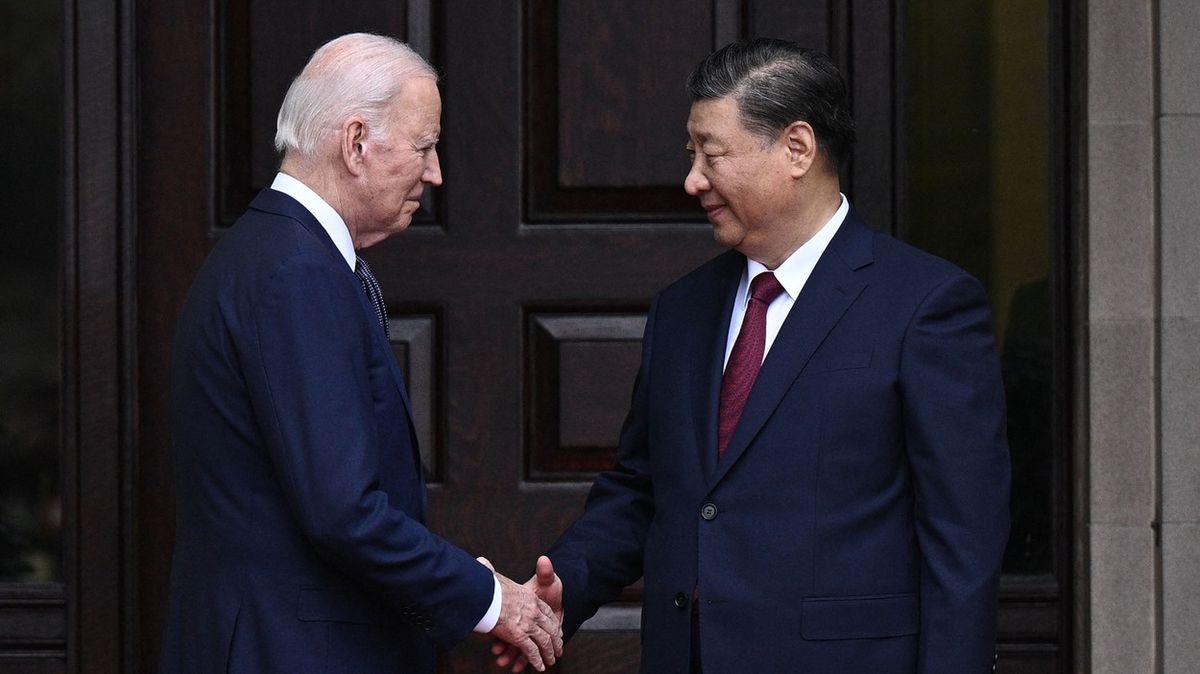 USA a Čína se dohodly na obnovení komunikace mezi svými armádami